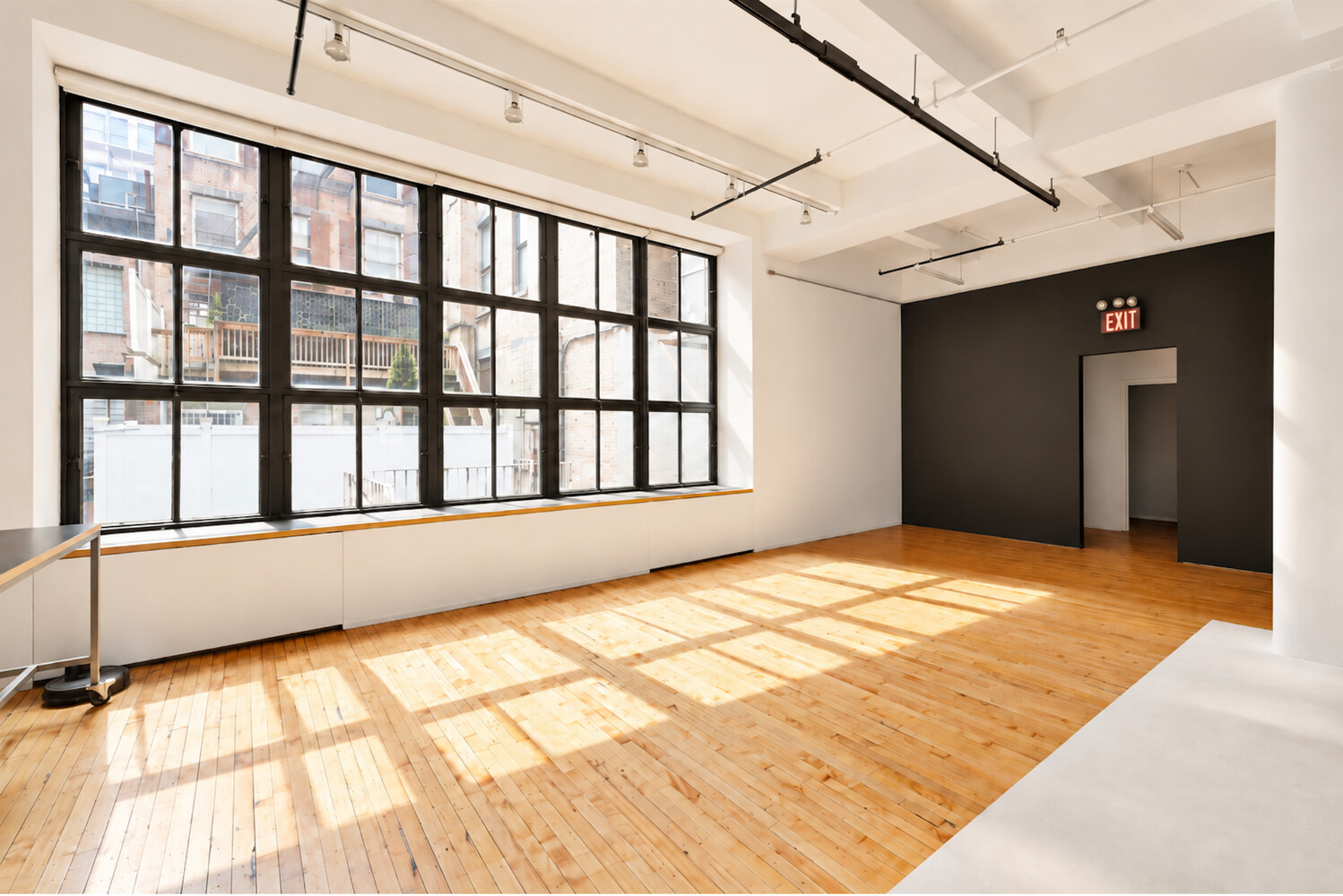 6 W 20TH Street 2