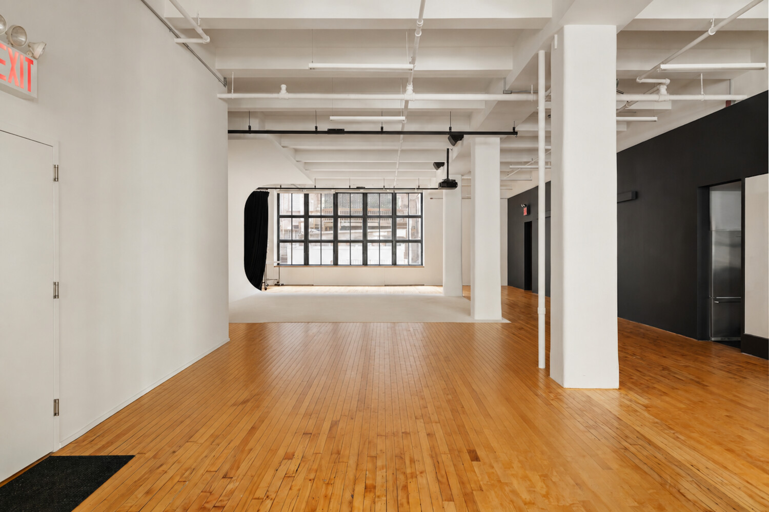 6 W 20TH Street 2