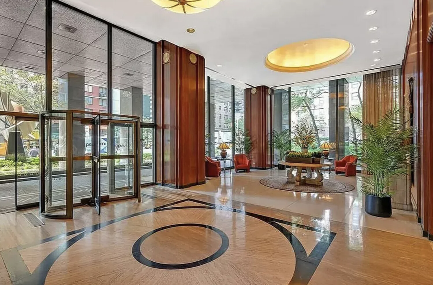300 E 40TH Street 32K