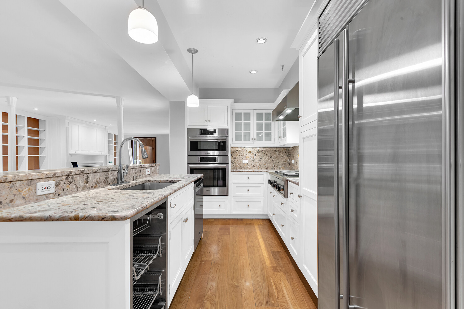 27 W 10TH Street G