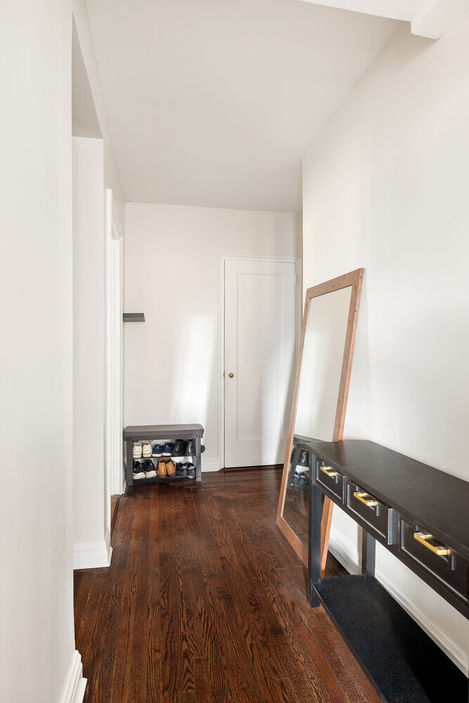 201 W 16TH Street 9B