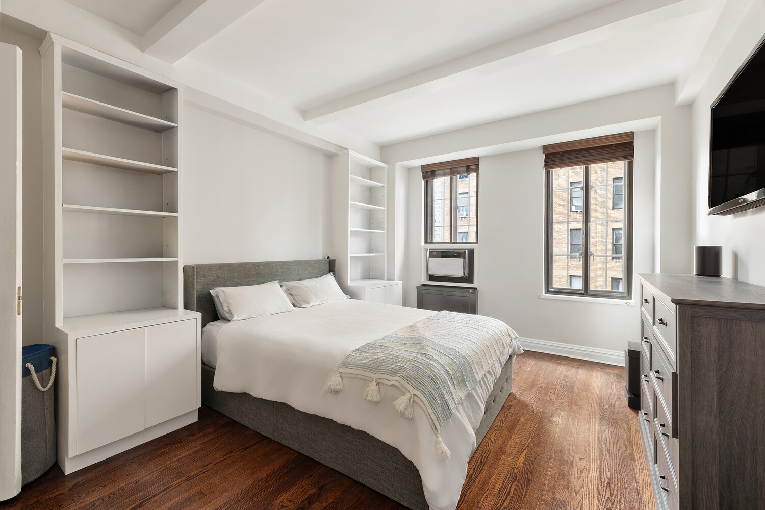 201 W 16TH Street 9B