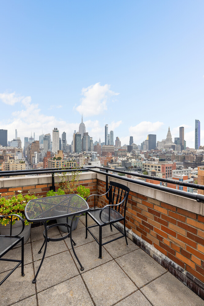 201 W 16TH Street 9B