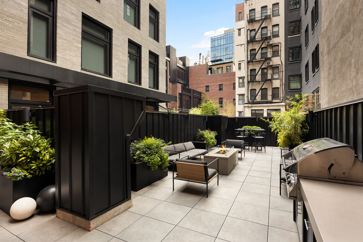 111 LEROY Street PH2