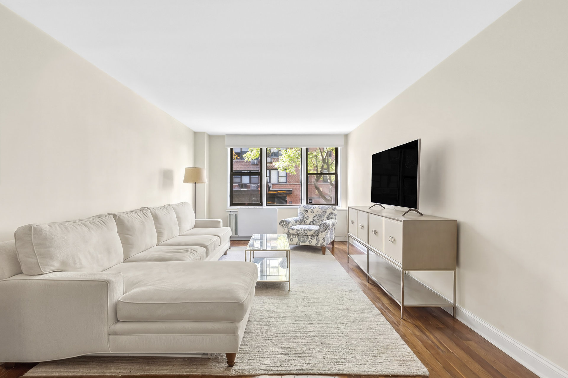 201 E 15TH Street 2D