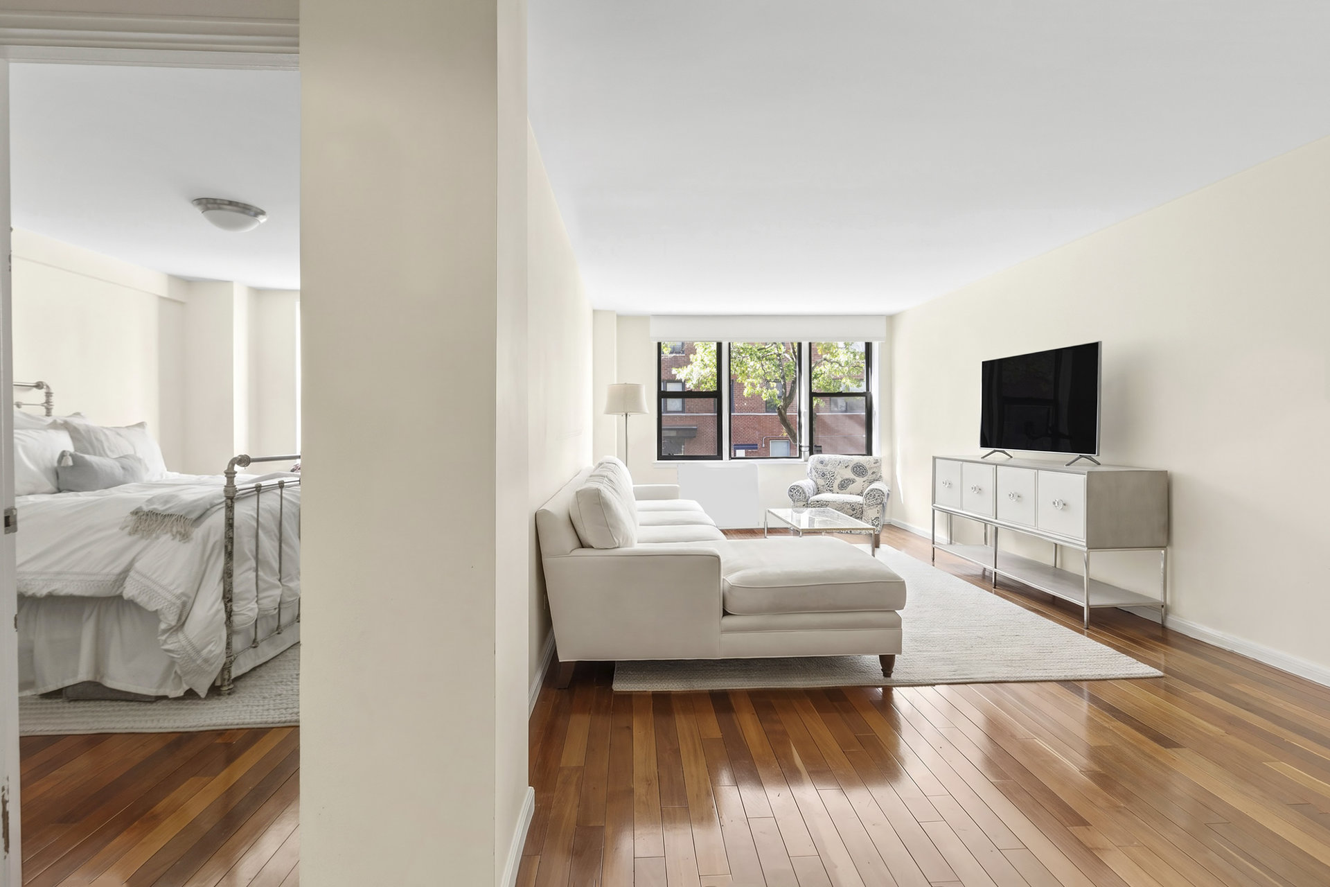 201 E 15TH Street 2D