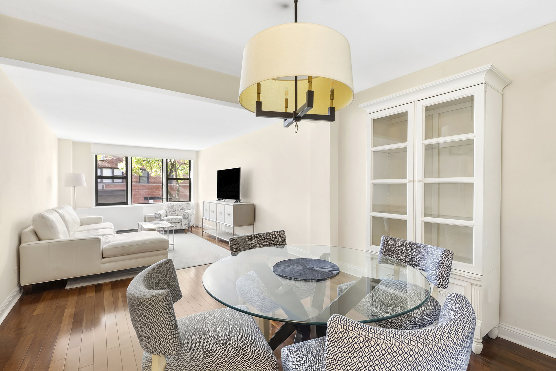 201 E 15TH Street 2D