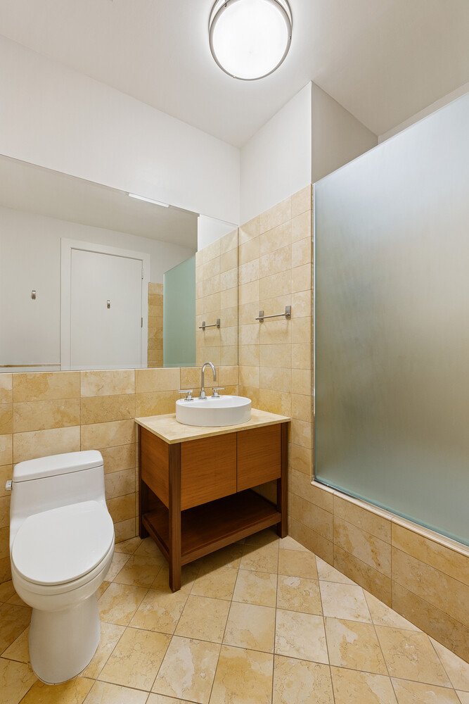 250 E 49TH Street 22BA