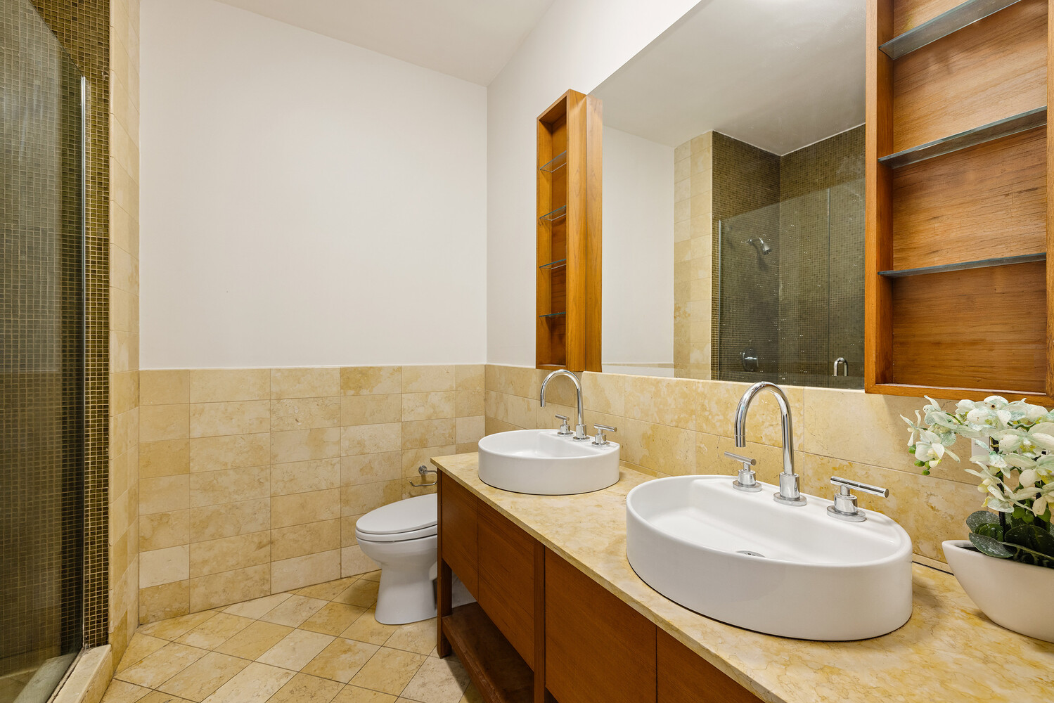 250 E 49TH Street 22BA