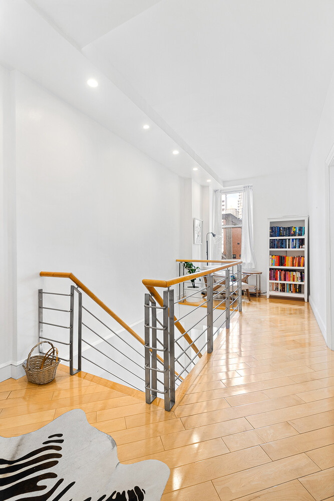 55 LIBERTY Street 19/20A