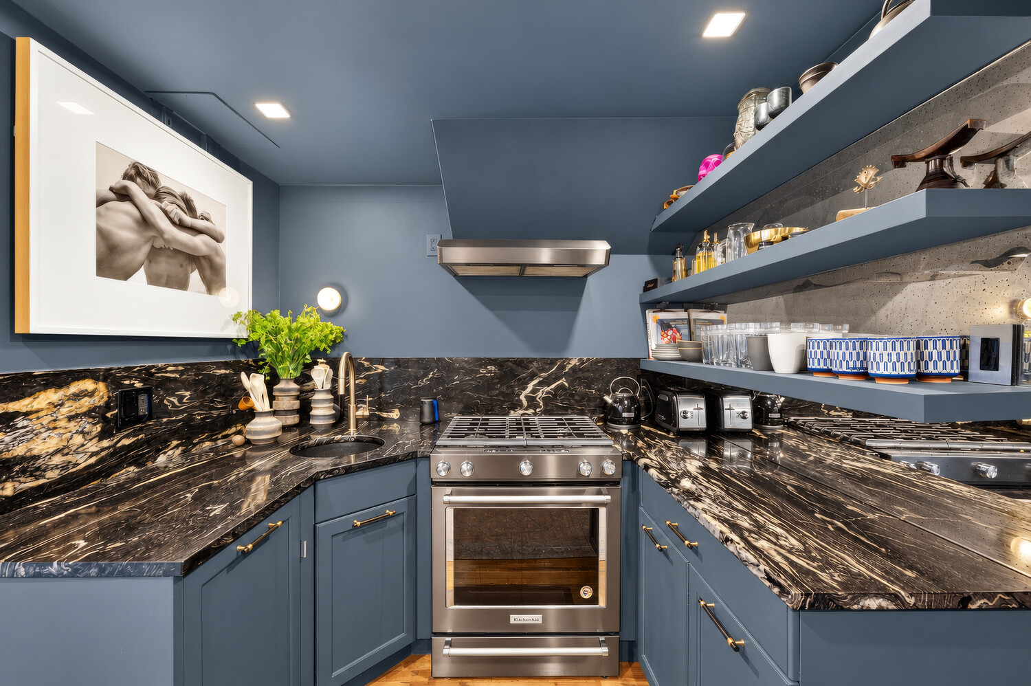 410 W 24TH Street 16K