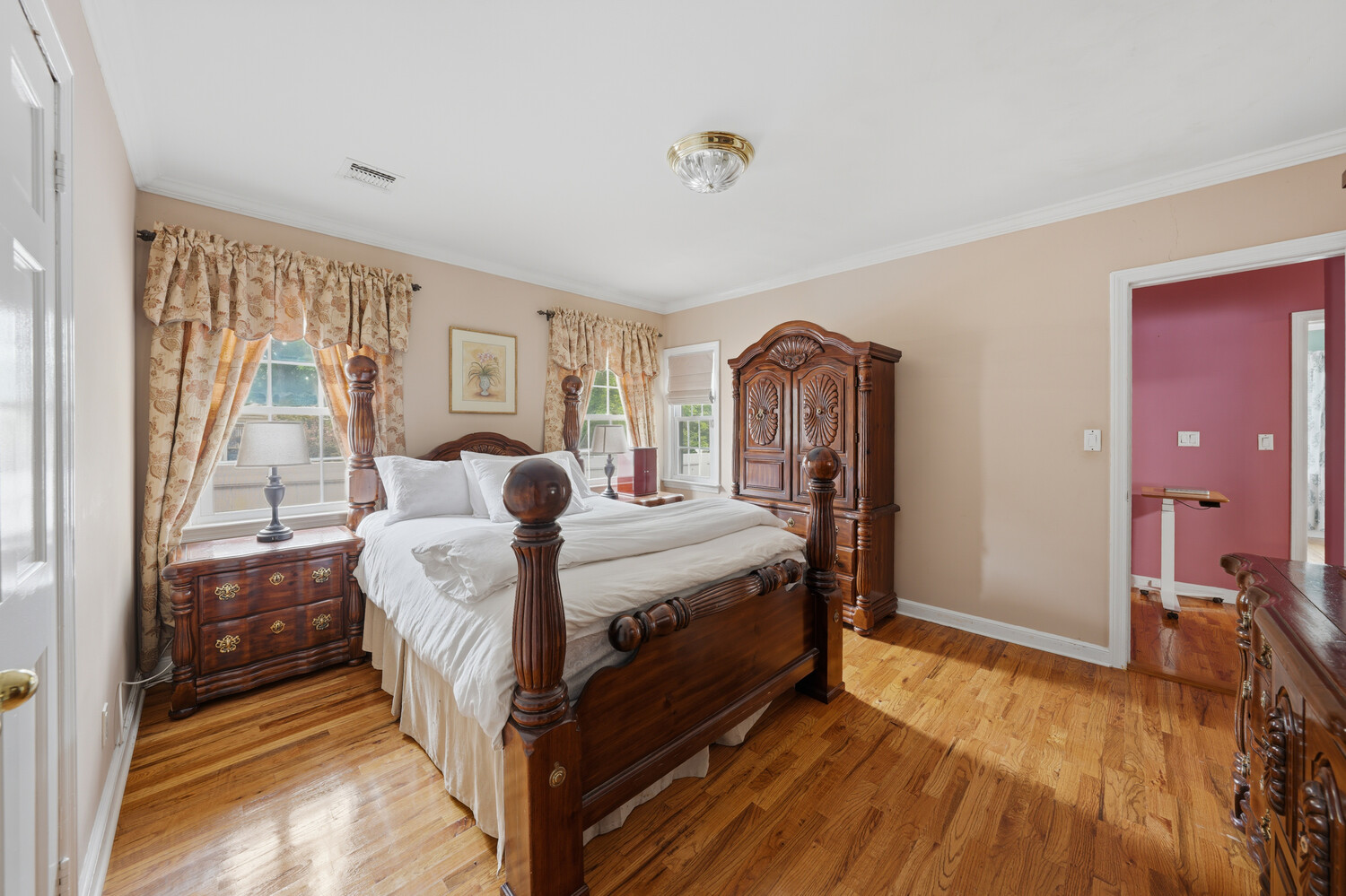 1142 BAY 25TH Street