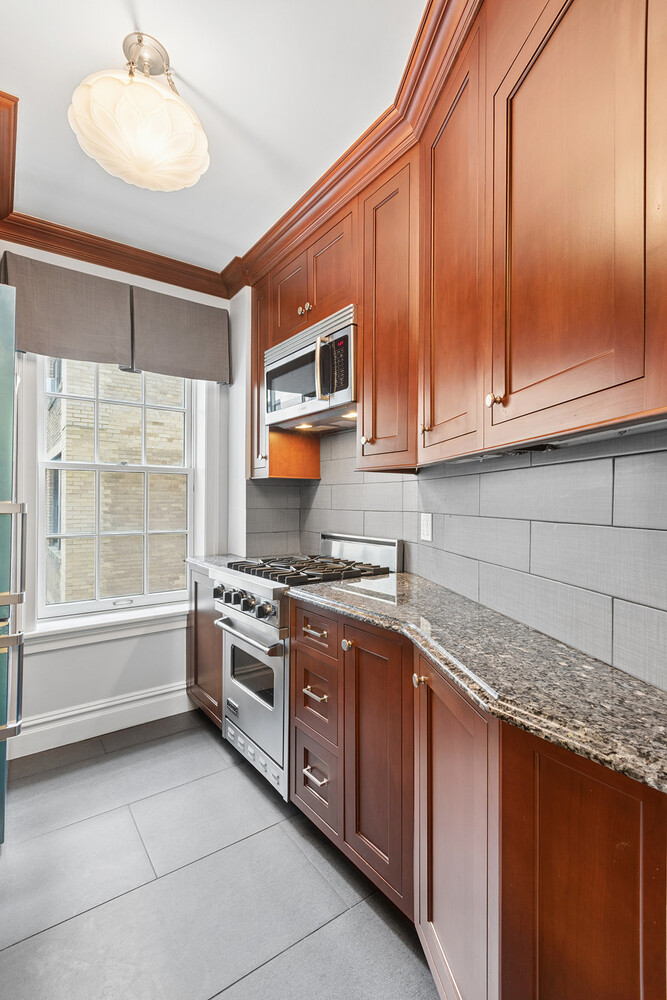 7 E 85TH Street 5D