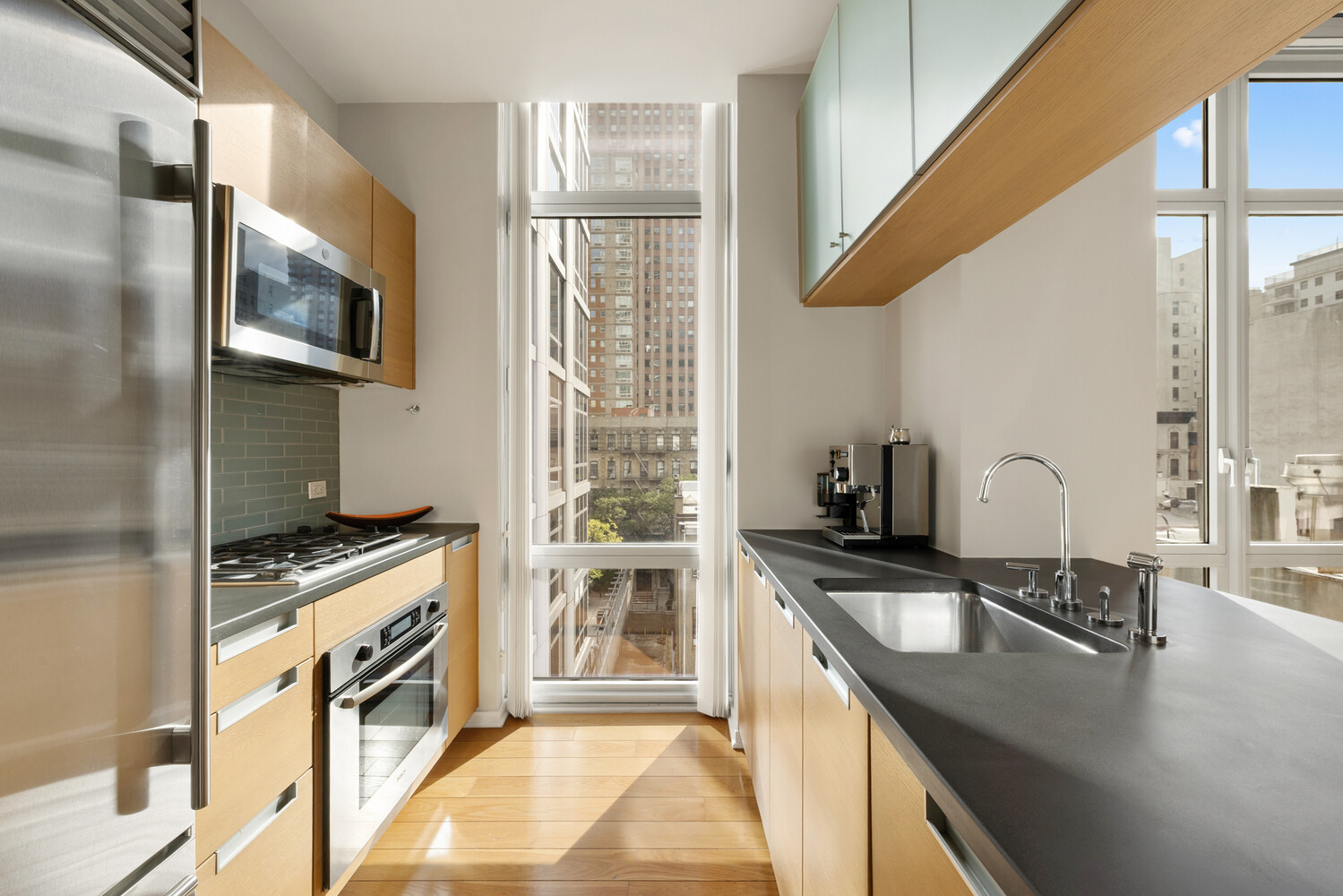310 W 52ND Street 6E
