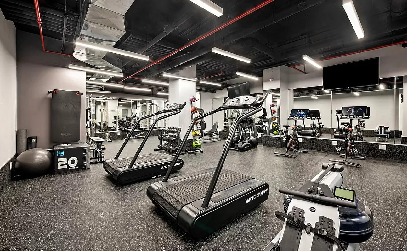 250 E 49TH Street 5E