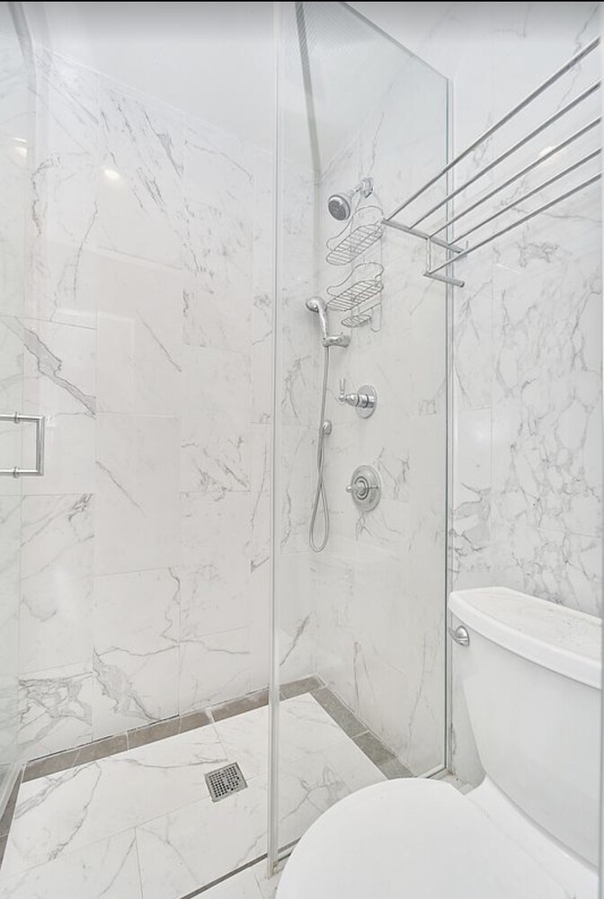 102 GREENWICH Avenue 10