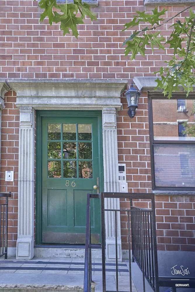 86 GREEN Street 3