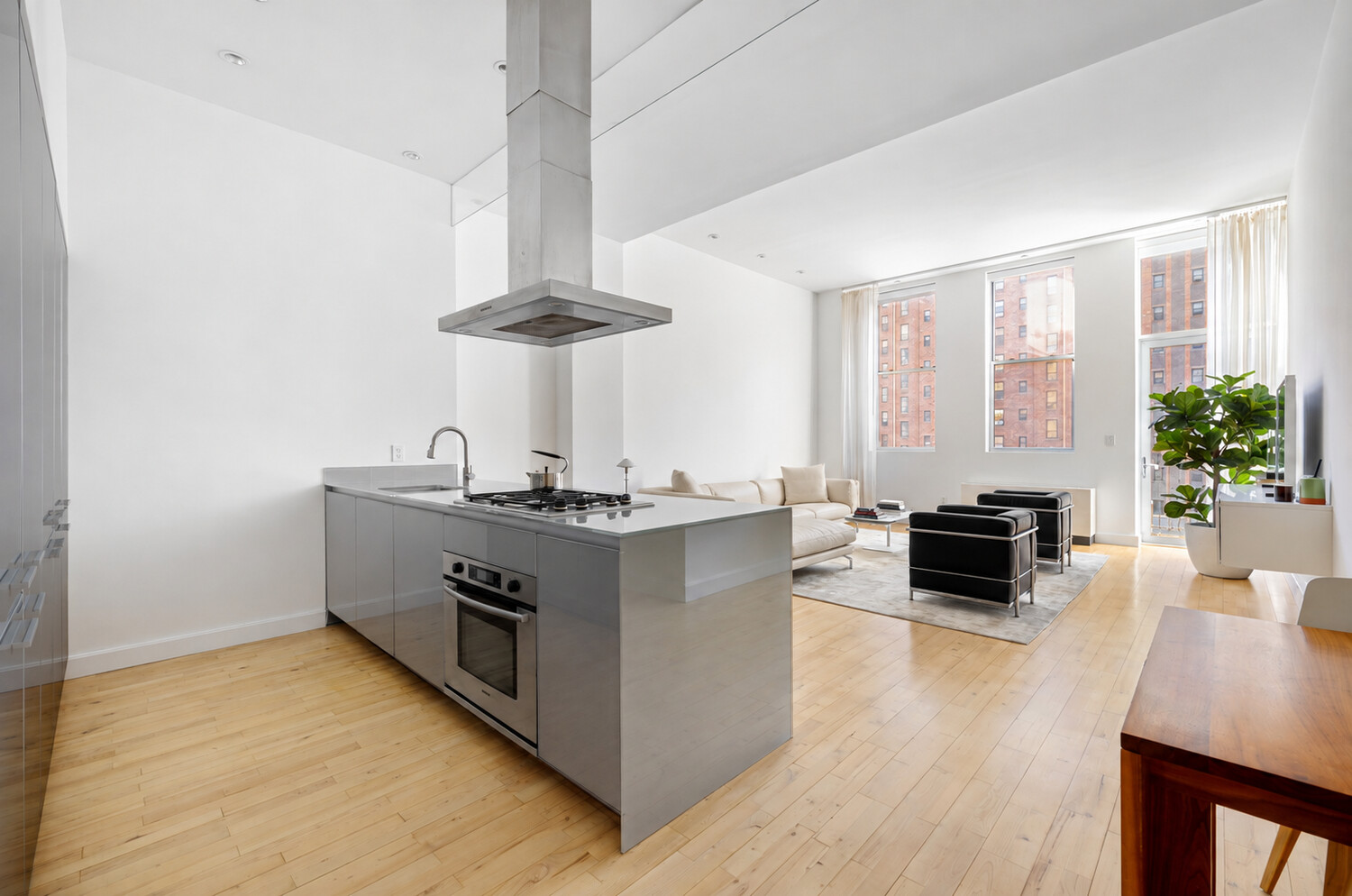 420 W 25TH Street APT6F