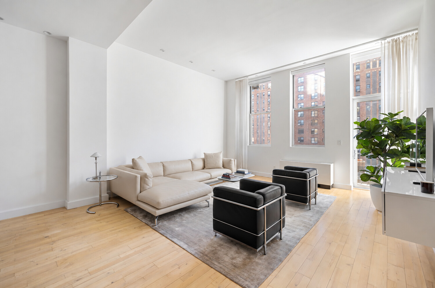 420 W 25TH Street APT6F