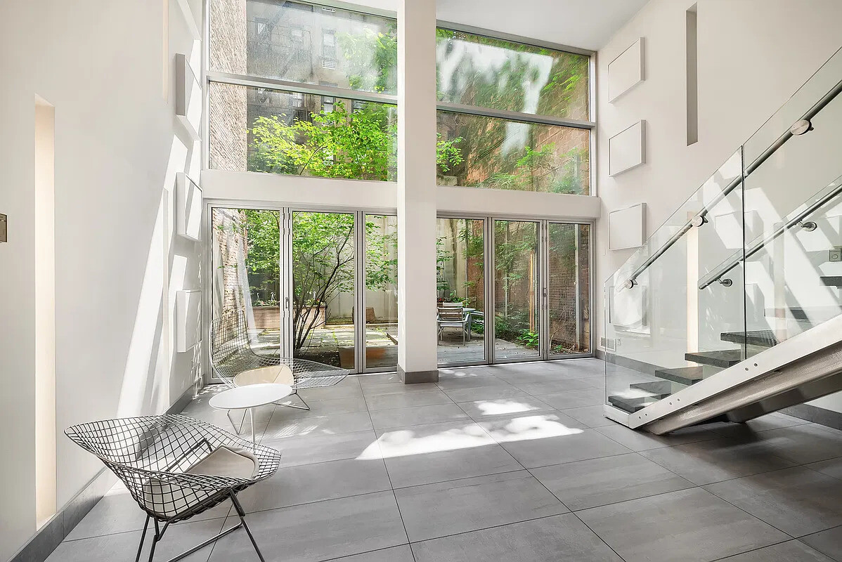 420 W 25TH Street APT6F