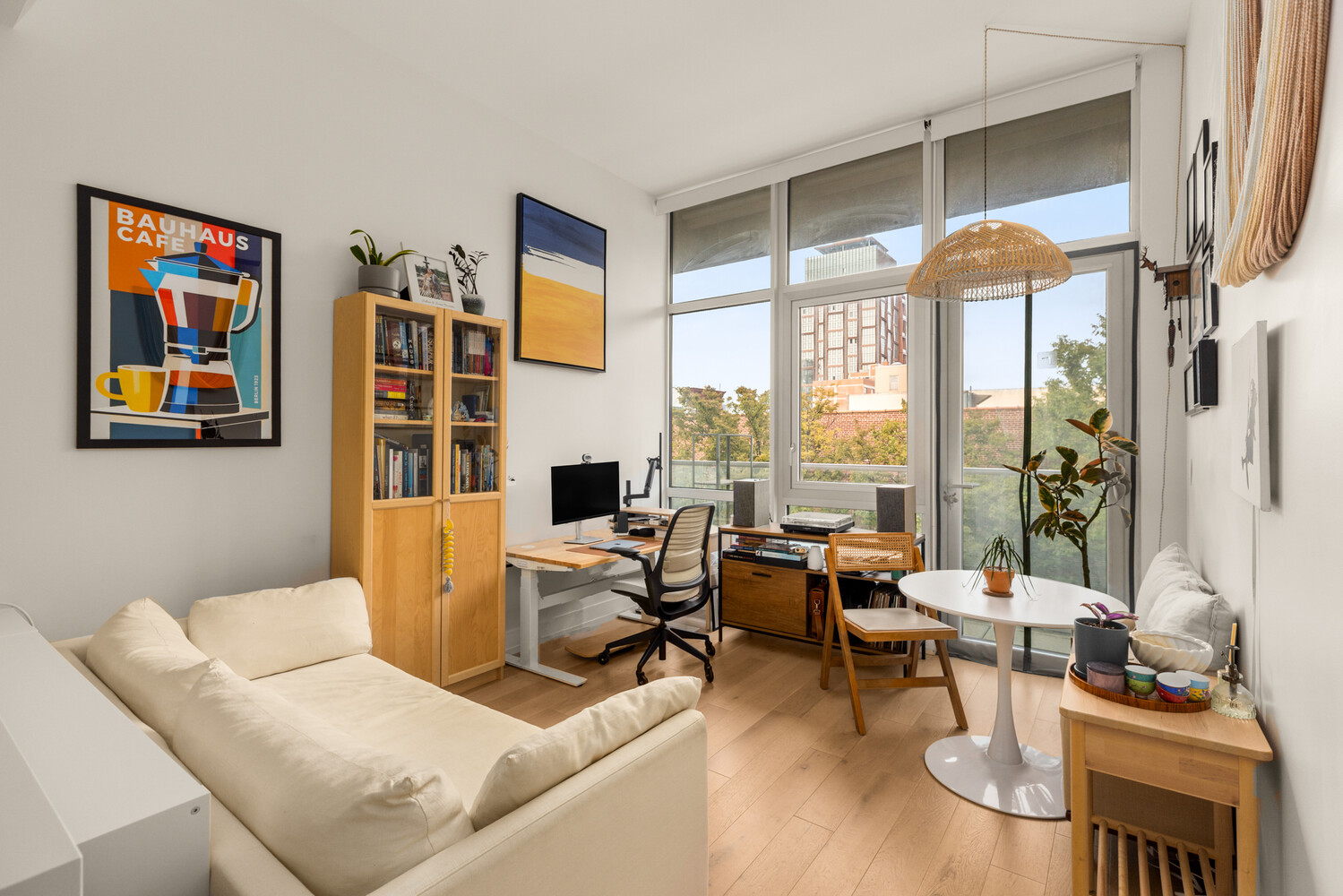 47-01 VERNON Boulevard 2B