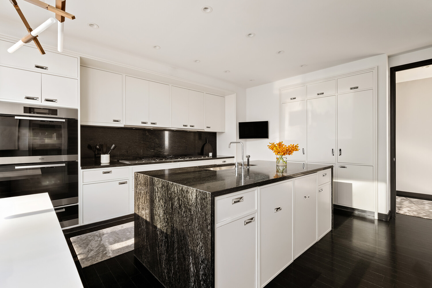 157 W 57TH Street 51C