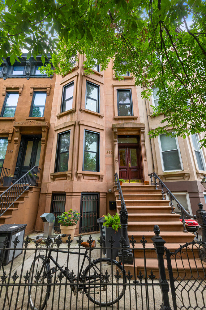 360 HANCOCK Street