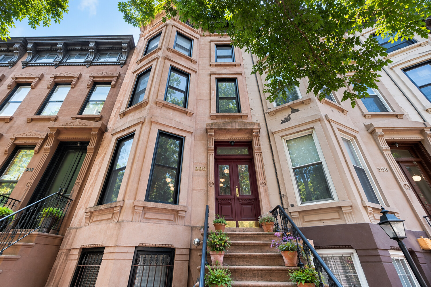 360 HANCOCK Street