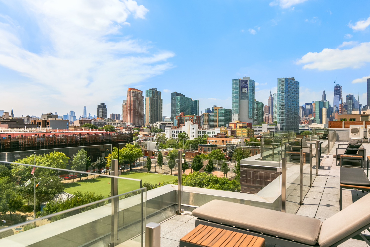 11-35 45th Ave Unit: 2B