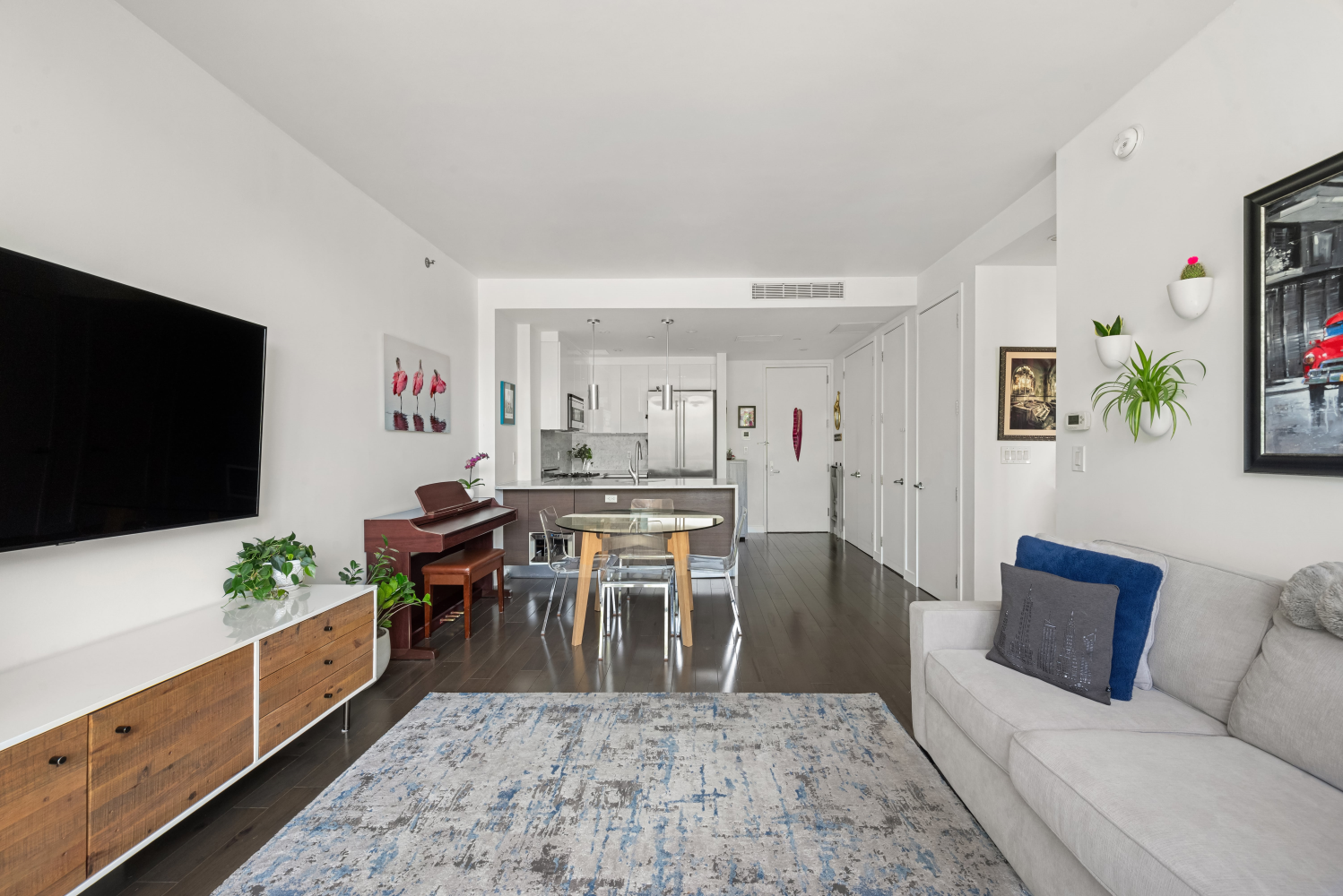 11-35 45th Ave Unit: 2B