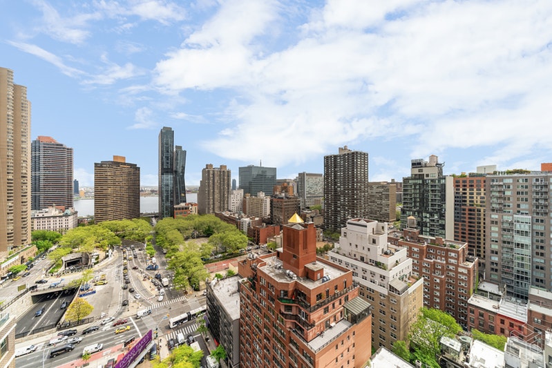 225 East 36th Street Unit: 8E
