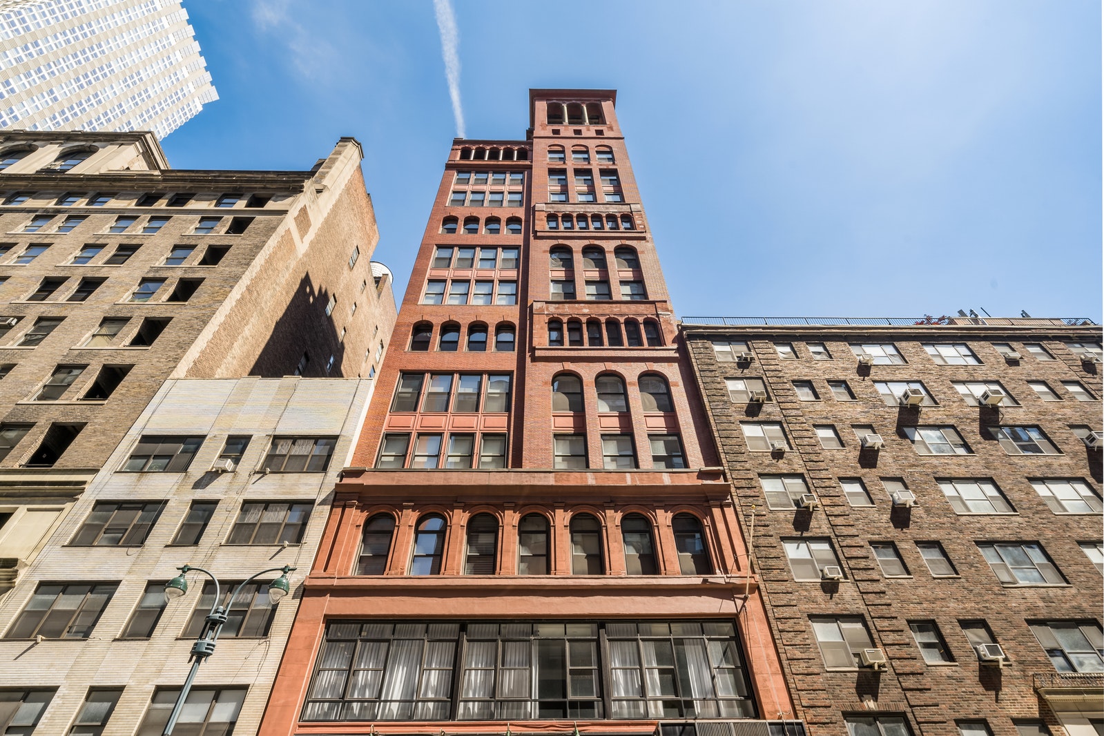 11 East 36th Street Unit: 606