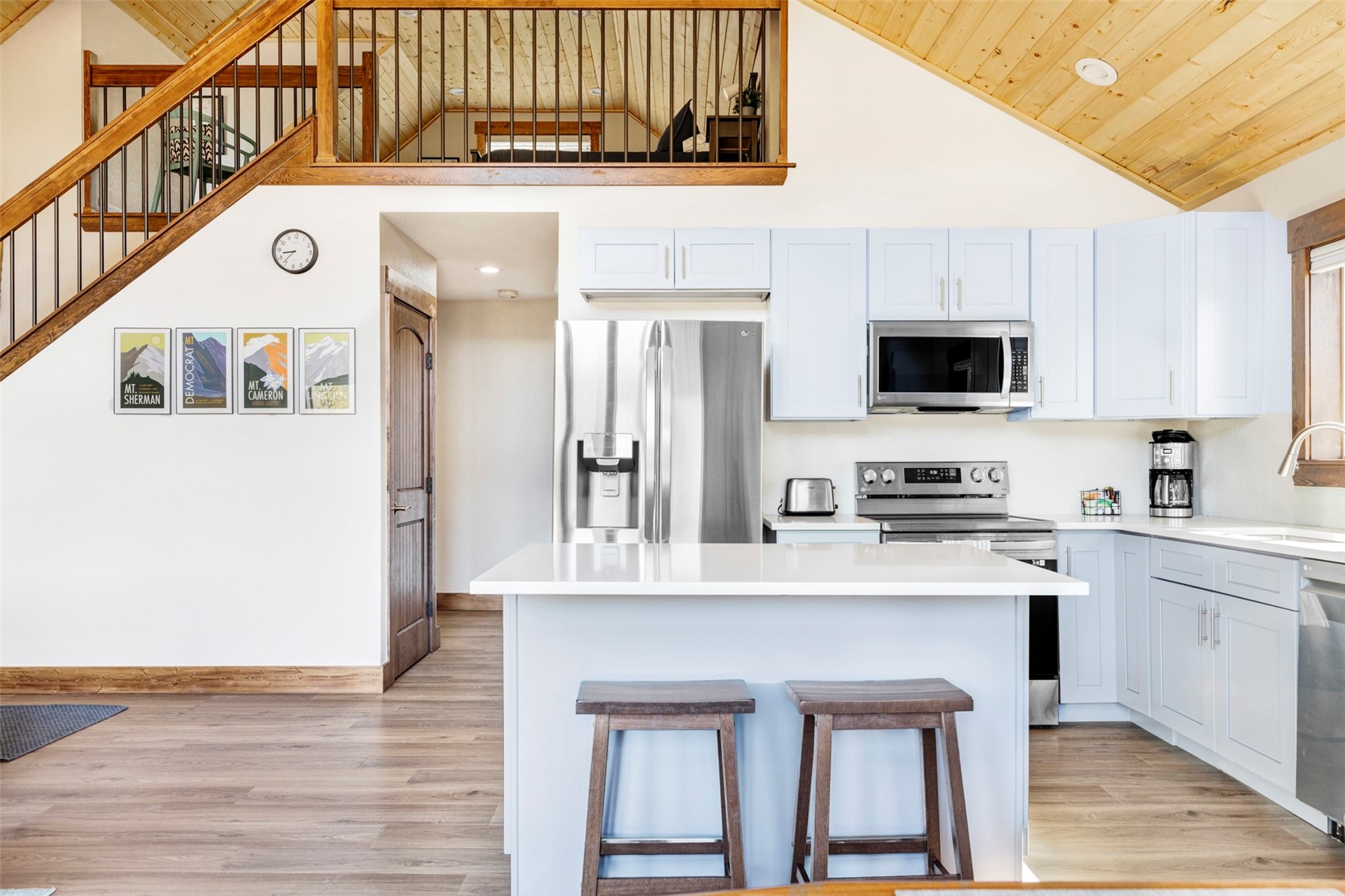 1207 Guymard ROAD