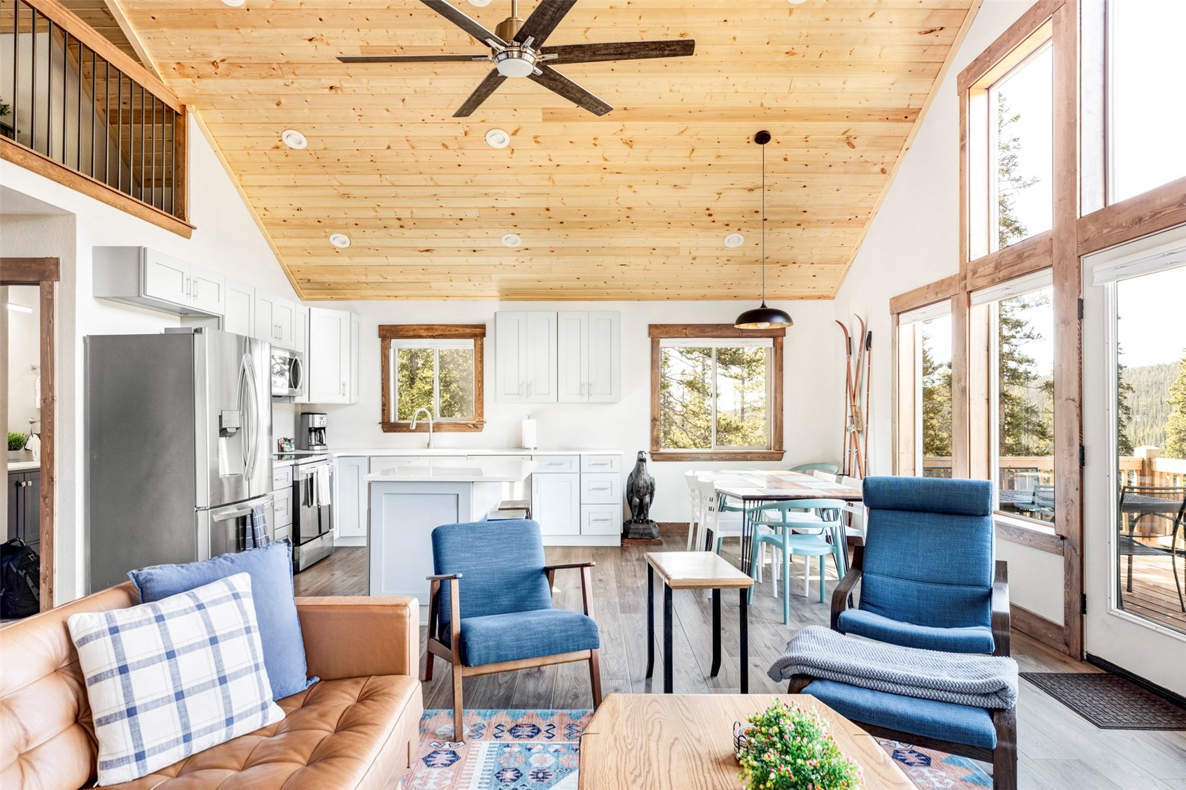 1207 Guymard ROAD