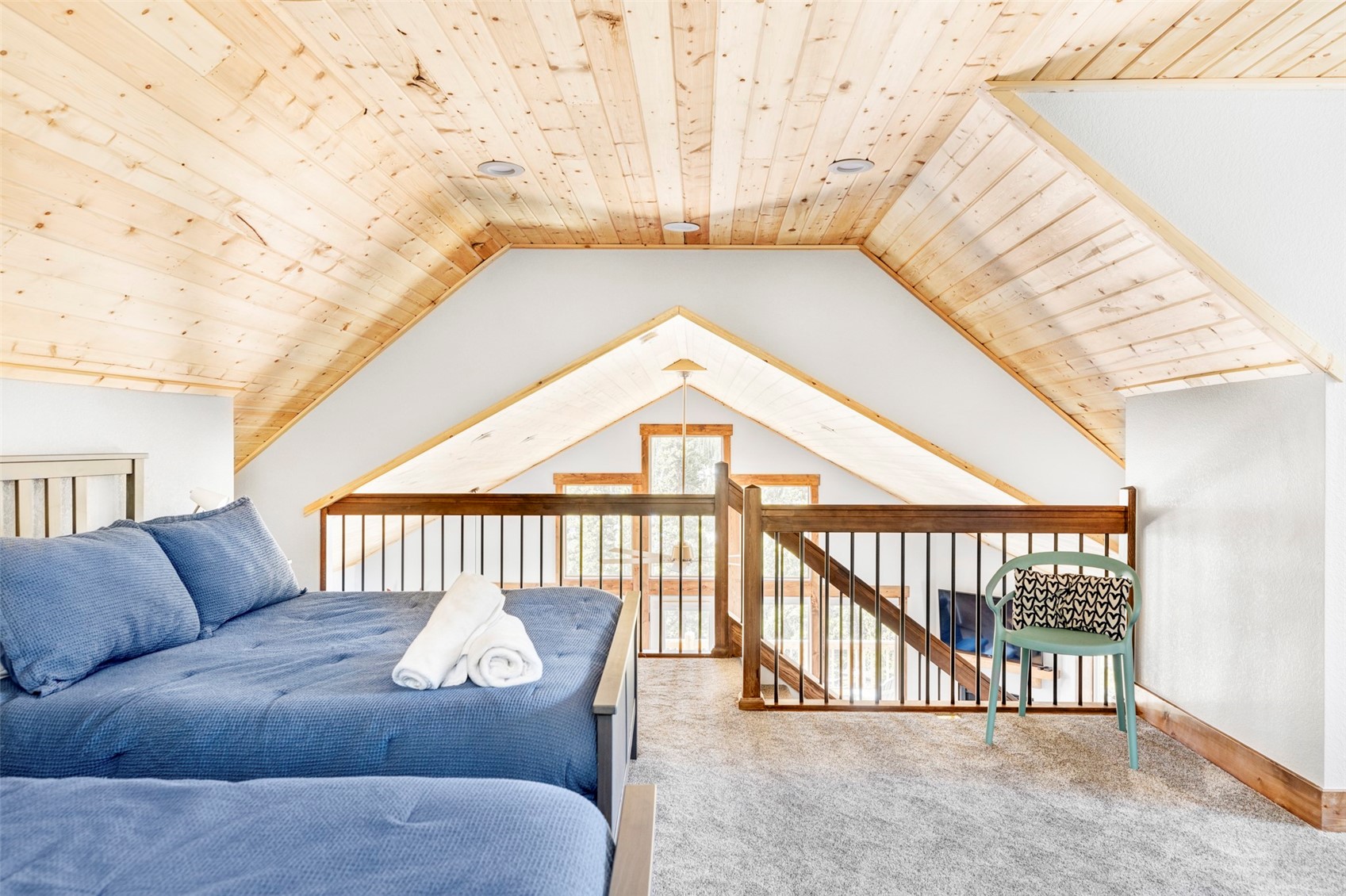 1207 Guymard ROAD