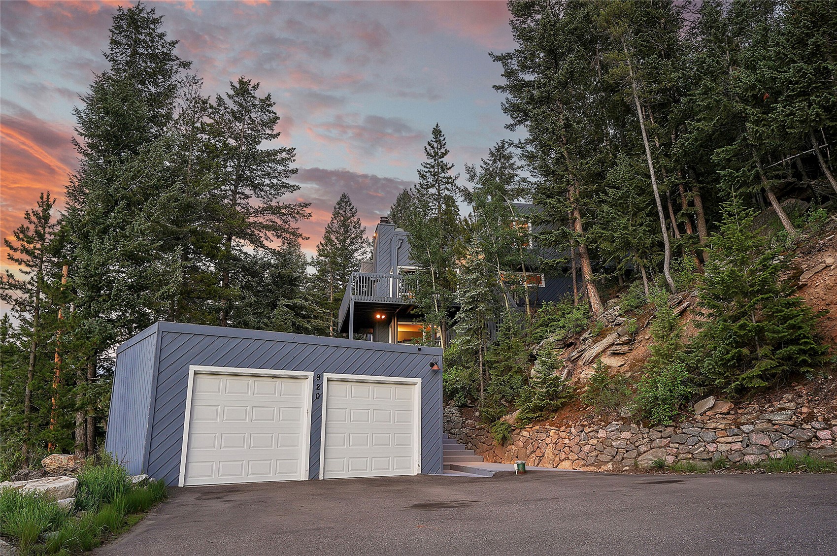 920 Saddleback DRIVE