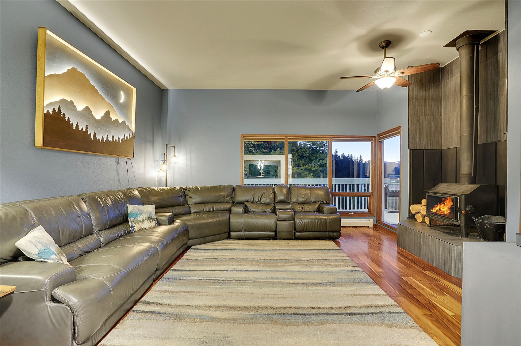 920 Saddleback DRIVE