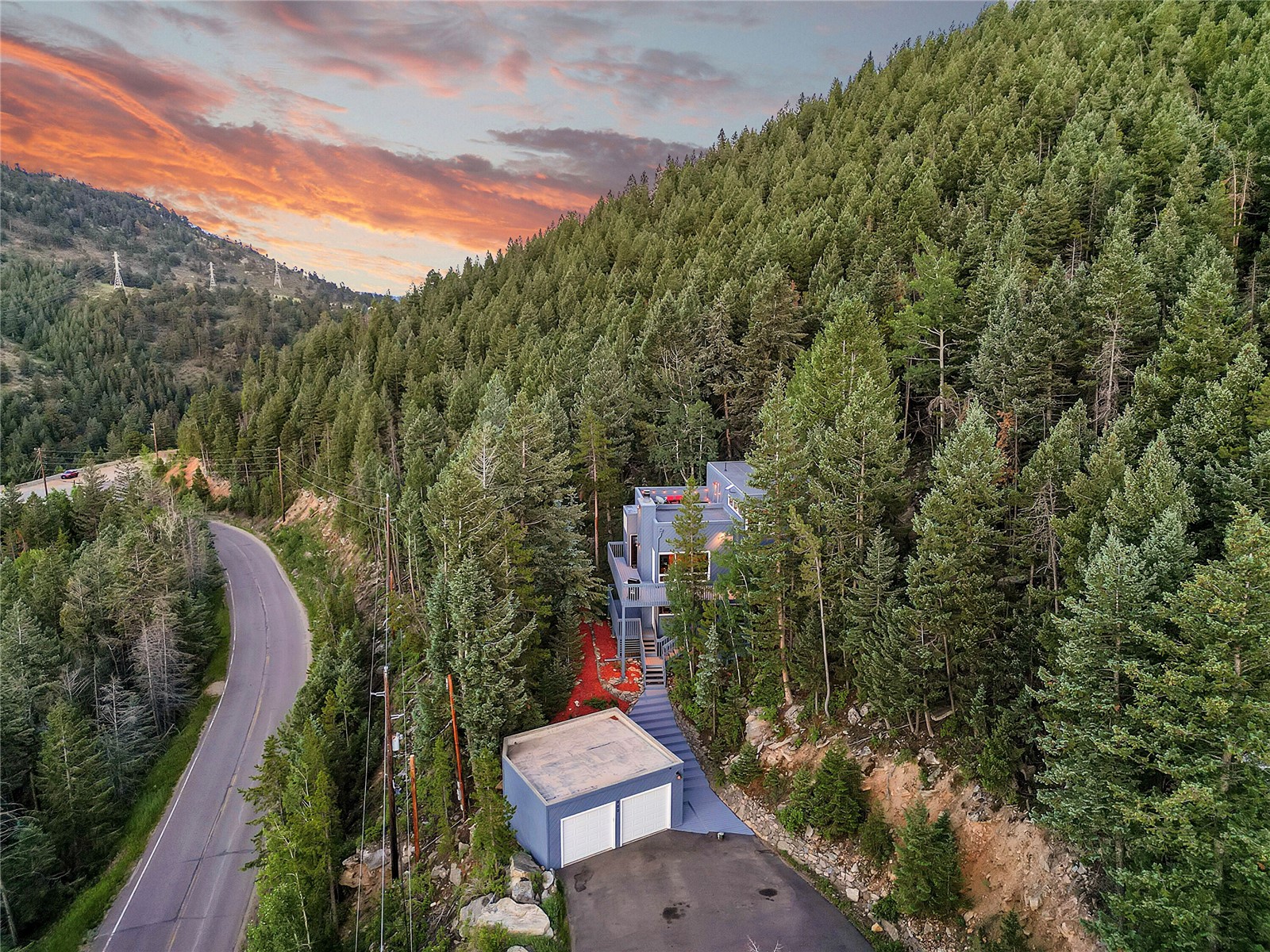 920 Saddleback DRIVE