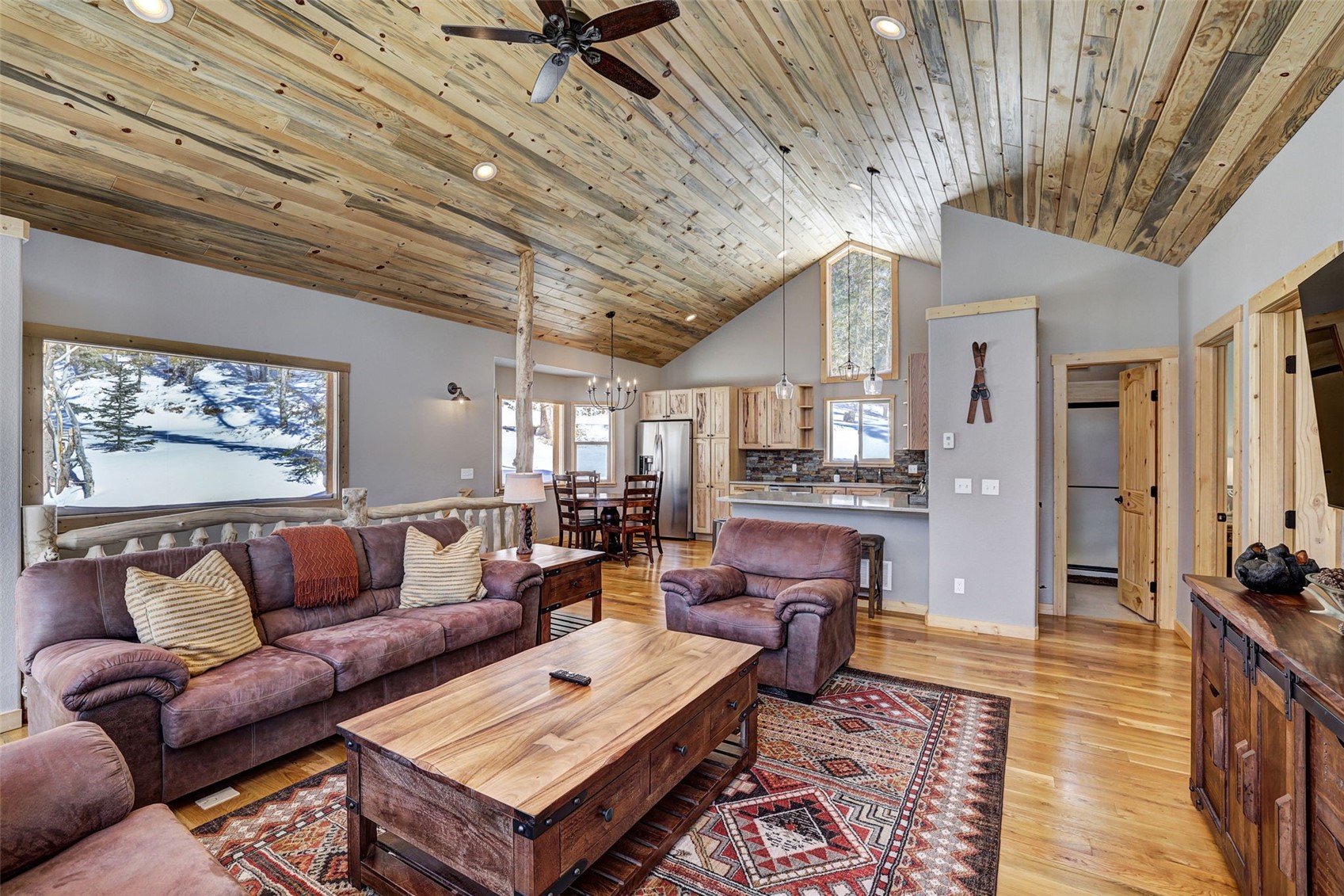 207 Pine Cone