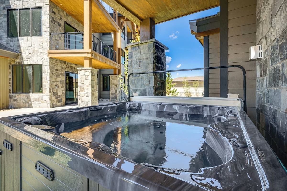 72 Meadow Creek LANE 104