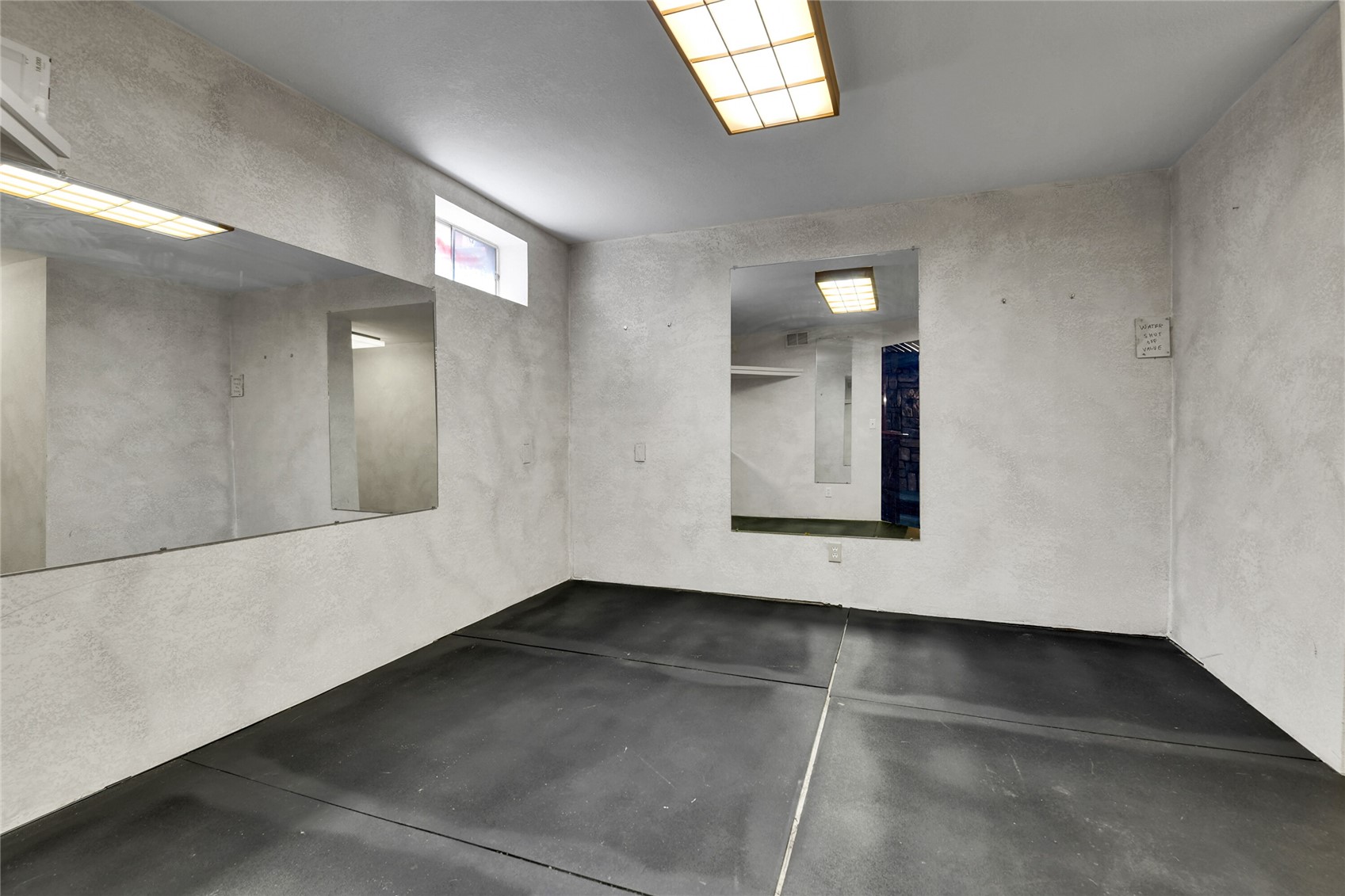 15740 Sandtrap WAY
