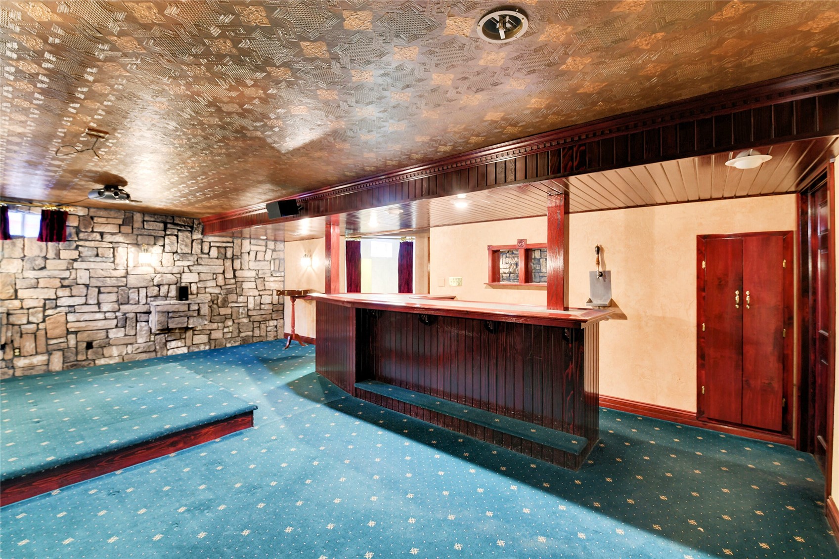 15740 Sandtrap WAY