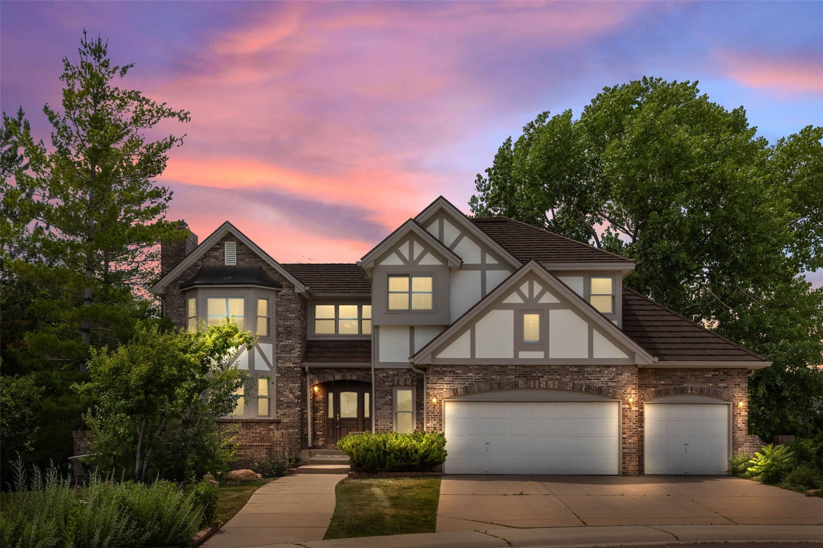 9117 Buck Hill DRIVE
