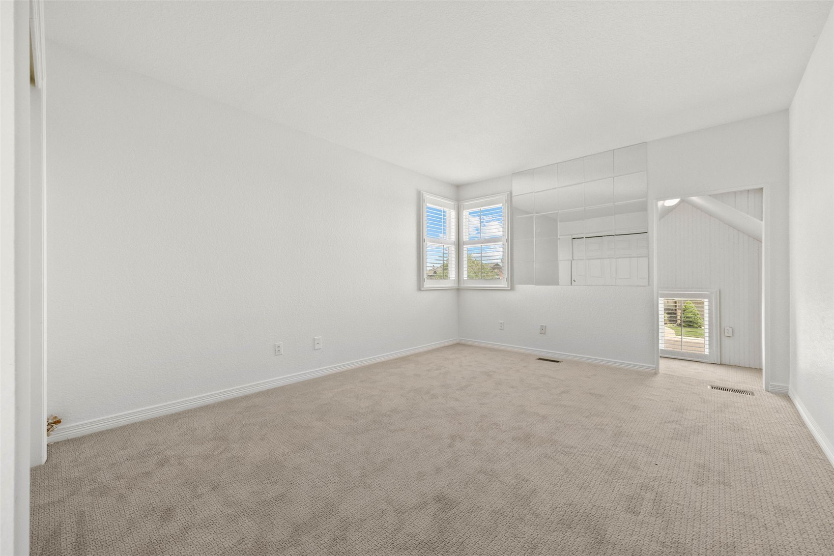 9117 Buck Hill DRIVE