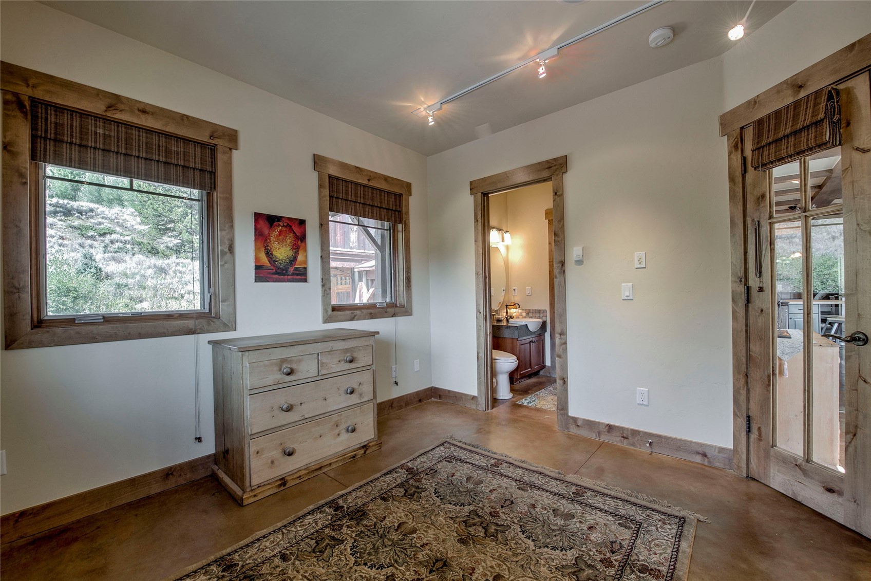 37 Silver Dollar DRIVE
