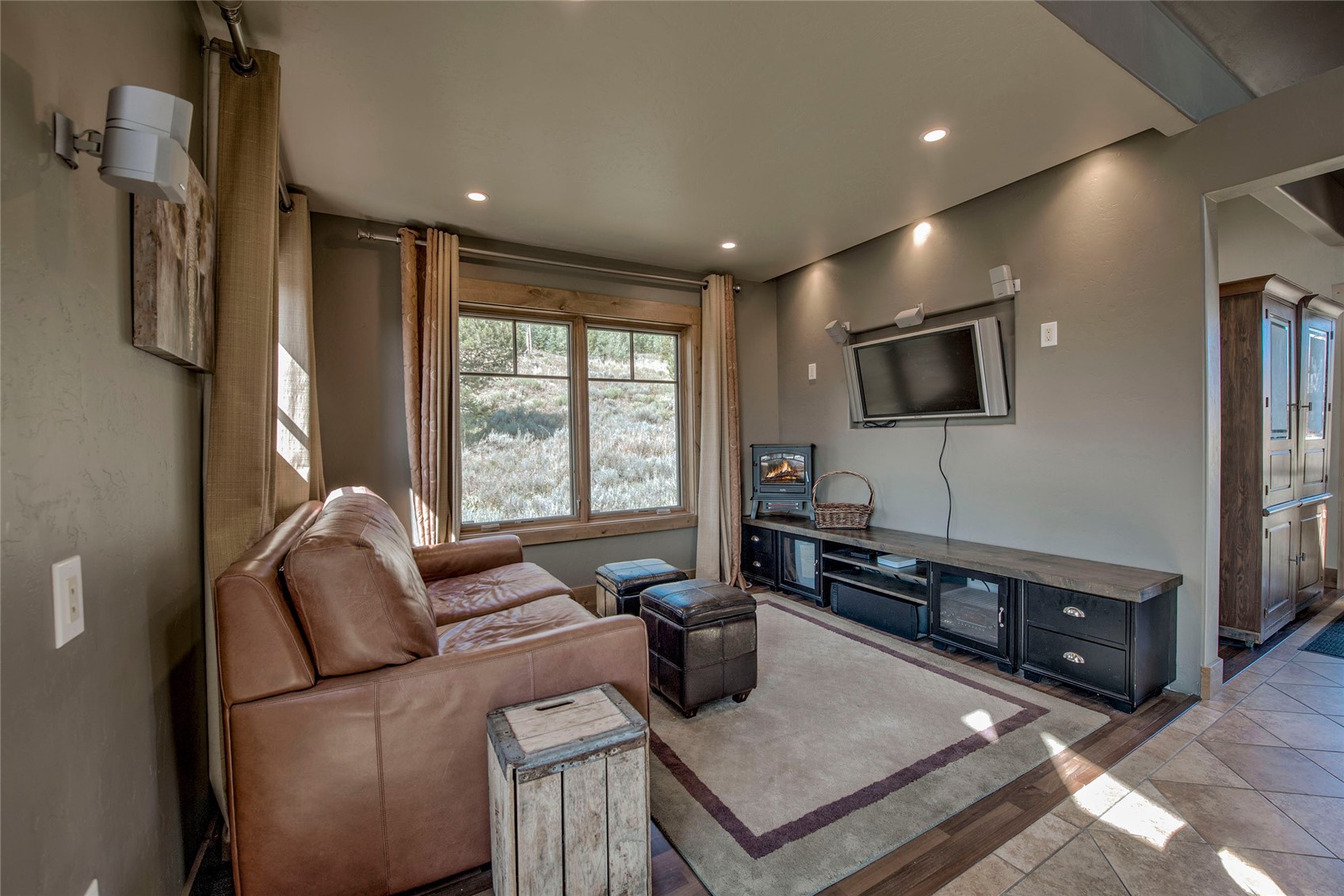 37 Silver Dollar DRIVE