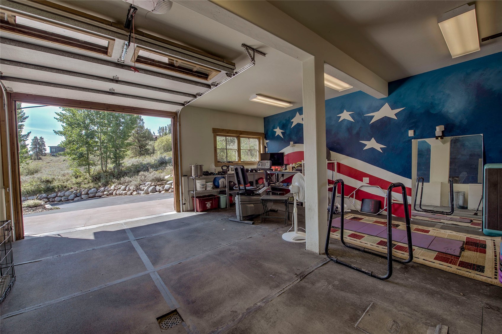 37 Silver Dollar DRIVE