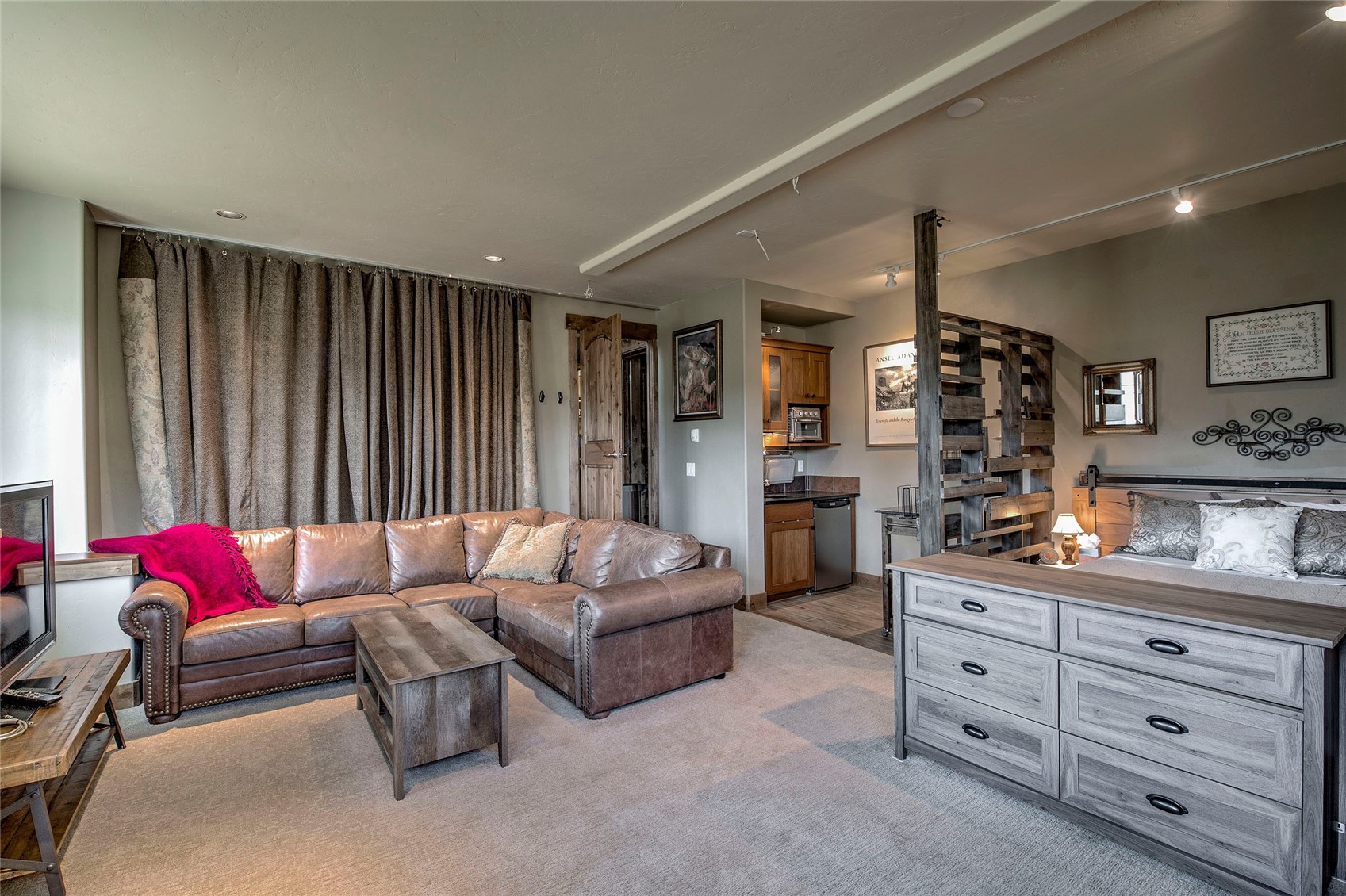 37 Silver Dollar DRIVE