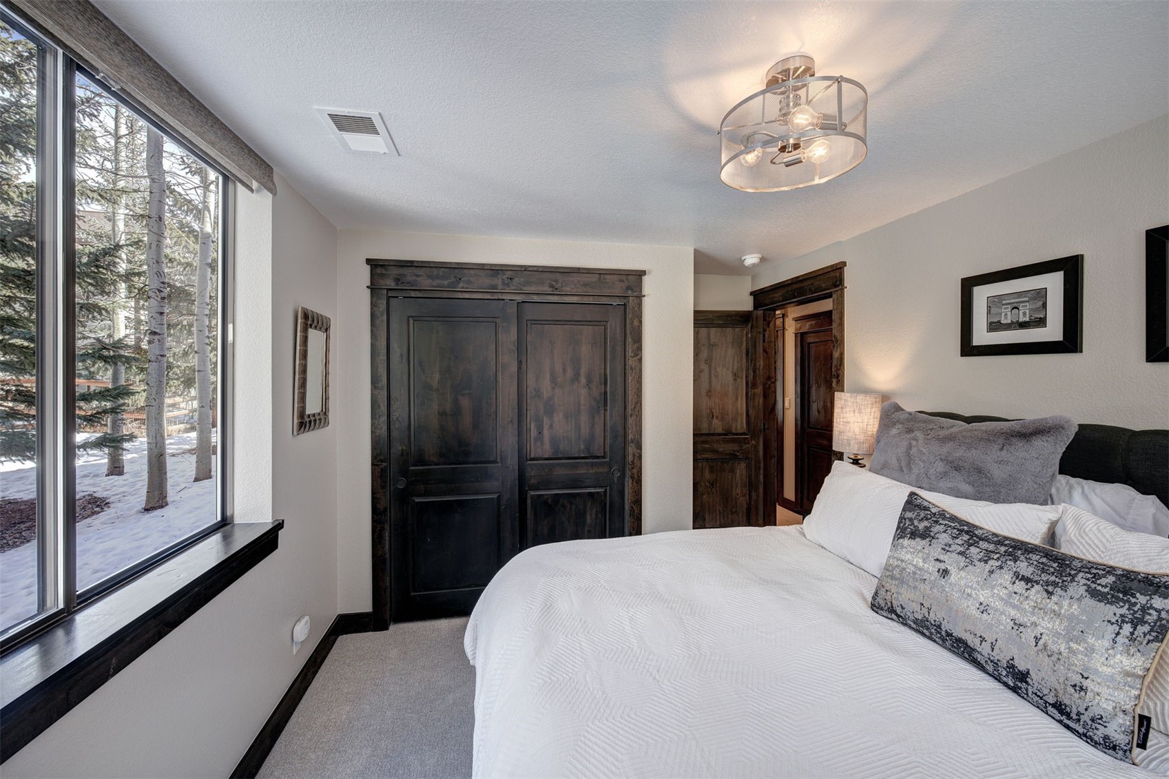 216 Village Point DRIVE 216