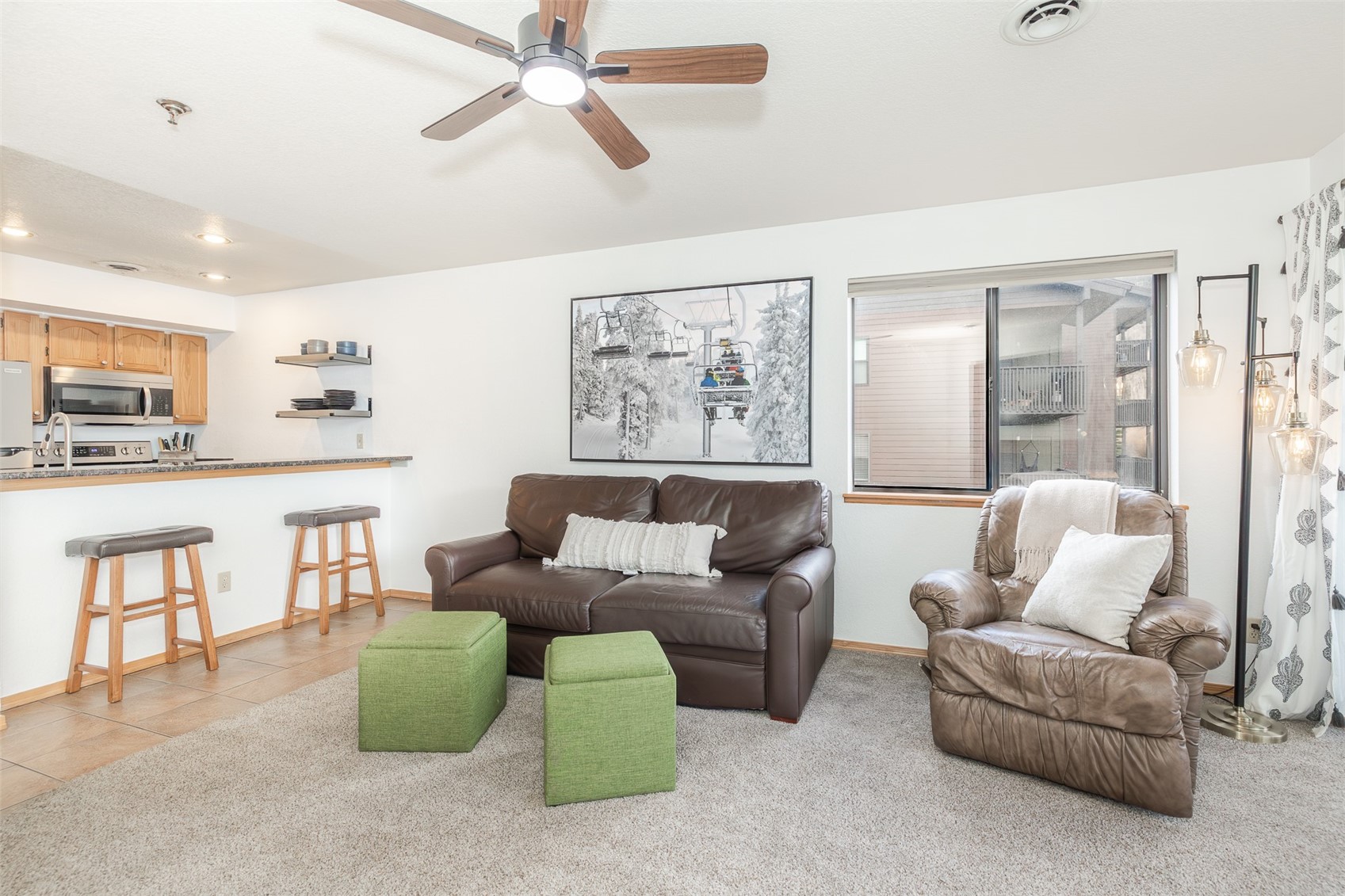 715 S 5th AVENUE J170